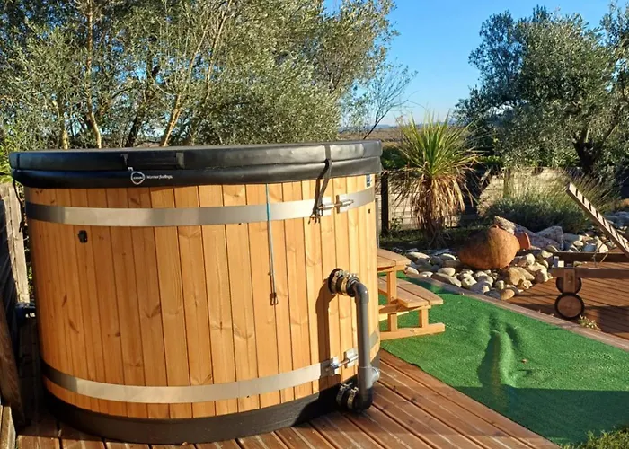 Domaine Du Siestou Wine & 3*
